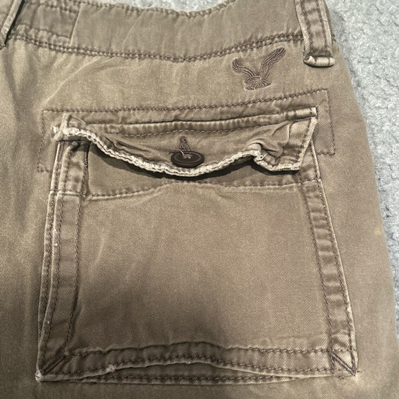American Eagle Shorts Mens Size 32 Tan Green Cargo Distressed Midrise 12" Inseam - Picture 12 of 12